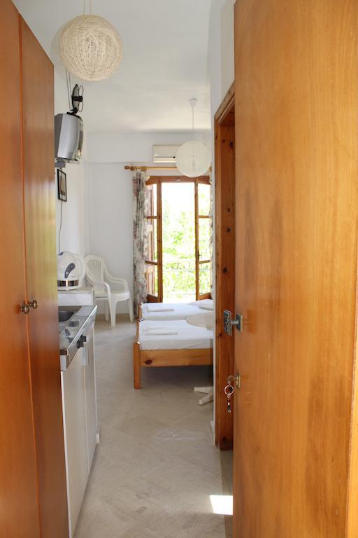 Karya Petra (Lesbos)